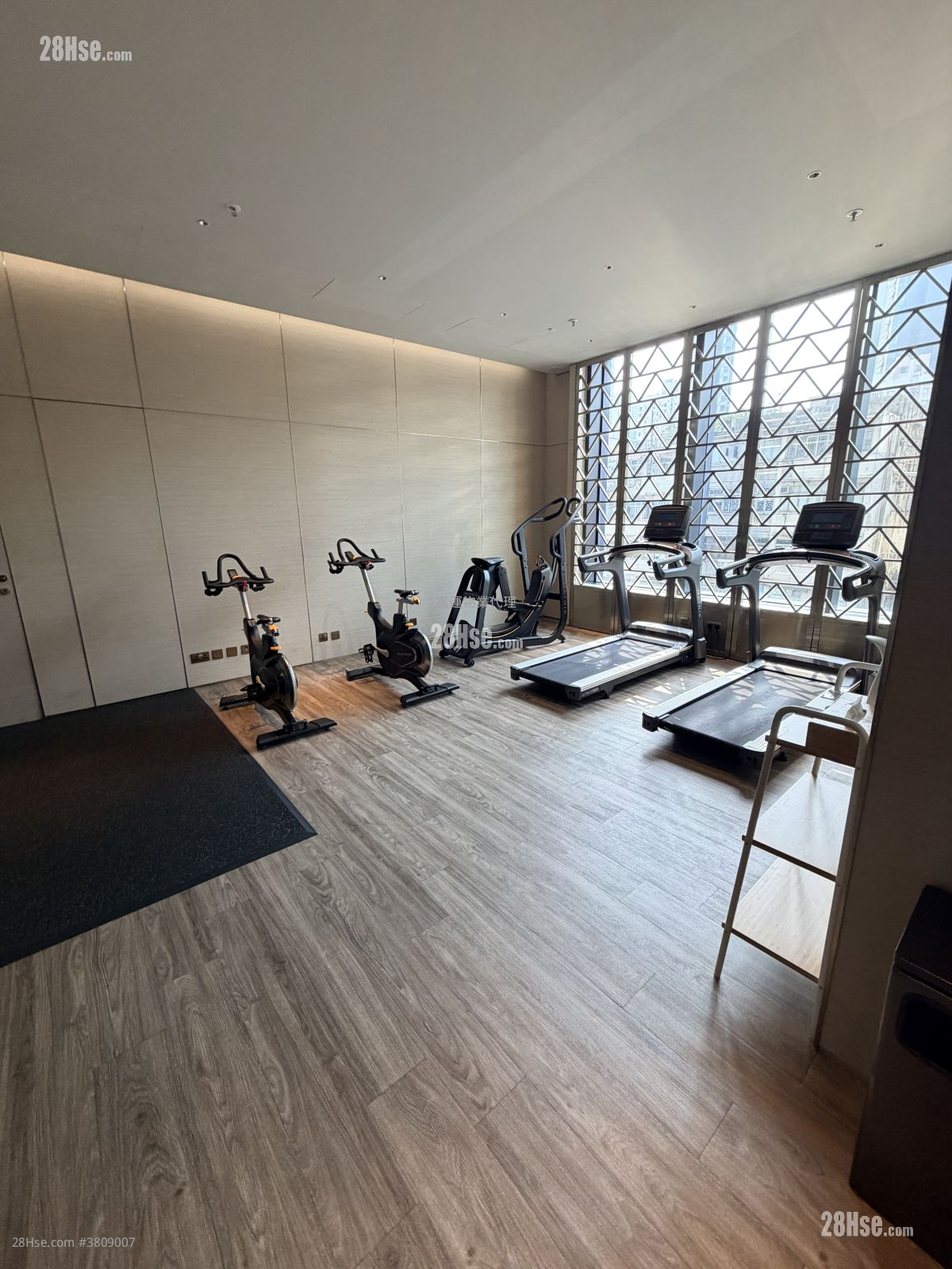 单幢楼房 租盘 1 房 , 1 浴室 320 平方尺