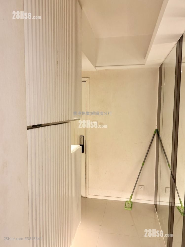 Paterson Building Sell 2 Bedrooms , 1 Bathroom 411 ft²