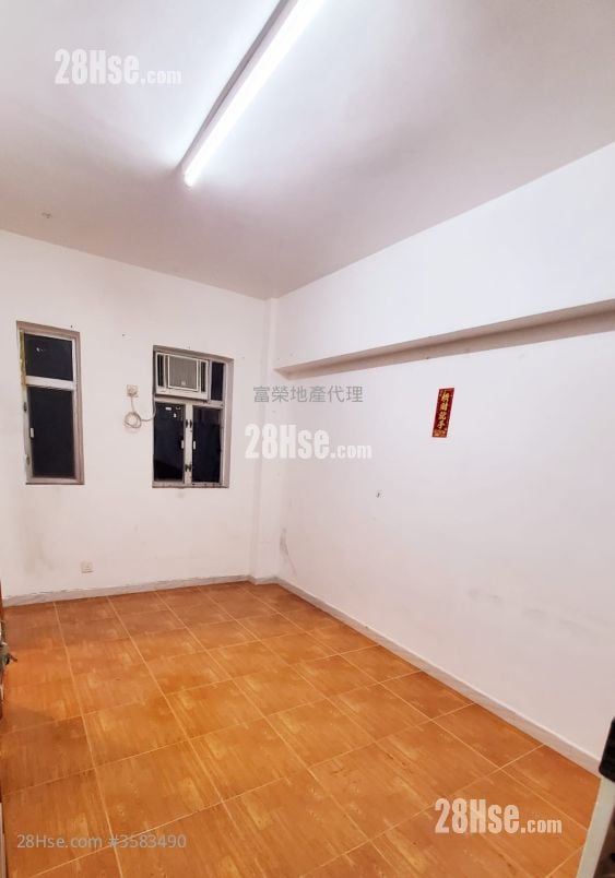 Po On Building  Rental Studio , 1 Bathroom 150 ft²