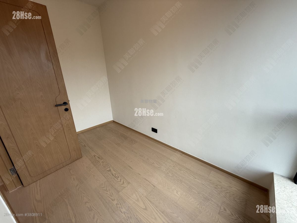 Topside Residence Rental 2 Bedrooms , 1 Bathroom 382 ft²