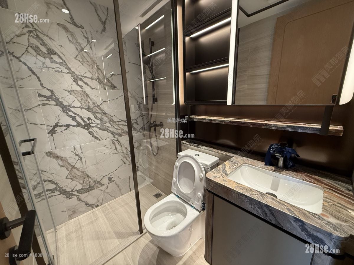 Topside Residence Rental 2 Bedrooms , 1 Bathroom 382 ft²