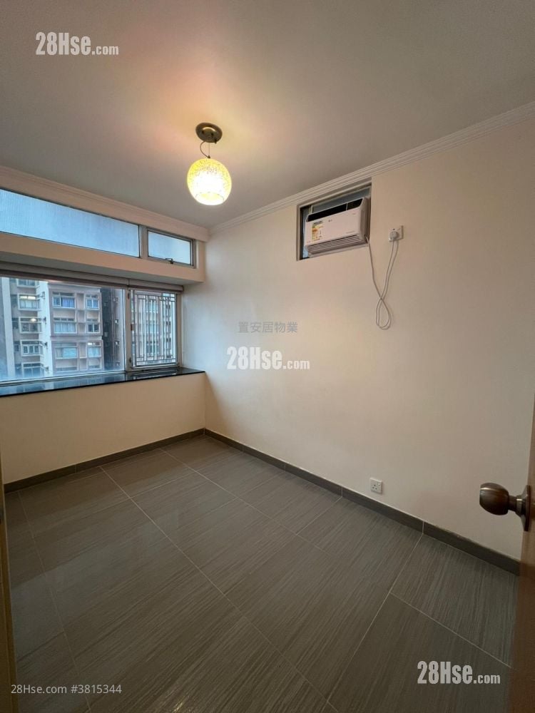 新屯门中心 租盘 2 房 , 1 浴室 455 平方尺