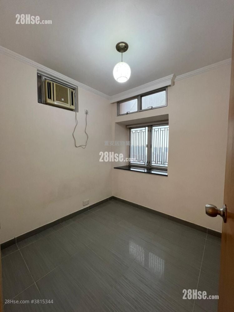 新屯门中心 租盘 2 房 , 1 浴室 455 平方尺
