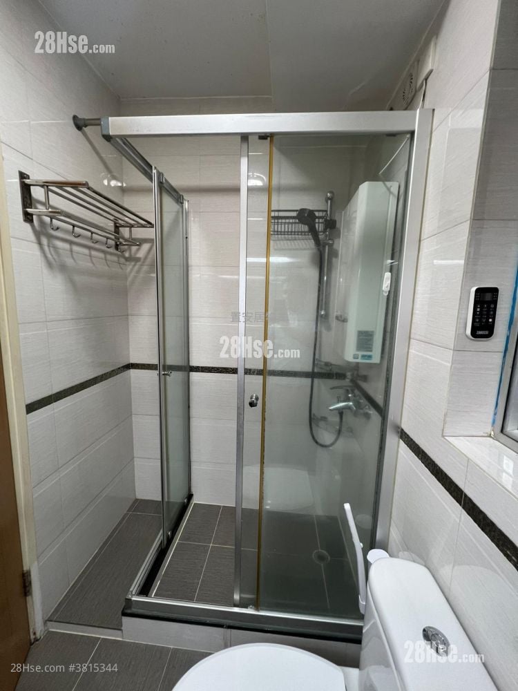 新屯门中心 租盘 2 房 , 1 浴室 455 平方尺