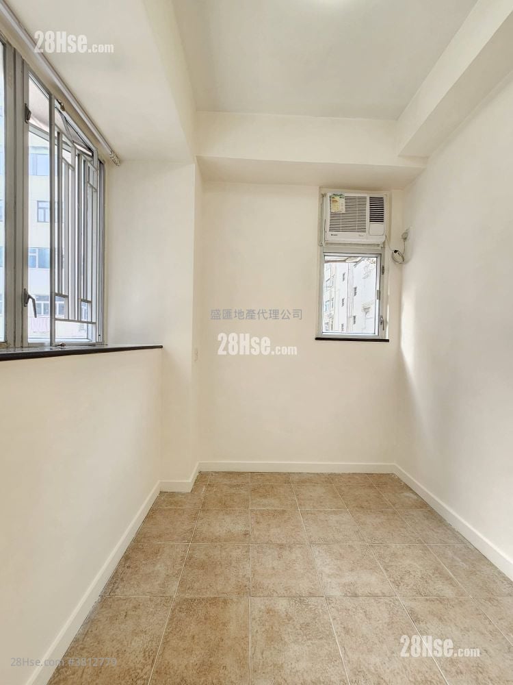 Man Woo Building Rental Studio , 1 Bathroom 187 ft²