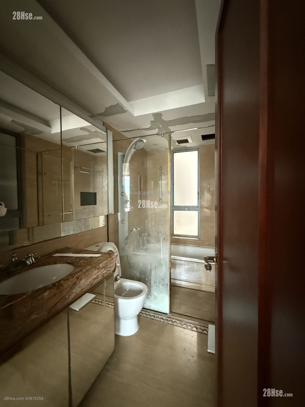 The Palazzo Sell 4 Bedrooms , 3 Bathrooms 1,035 ft²