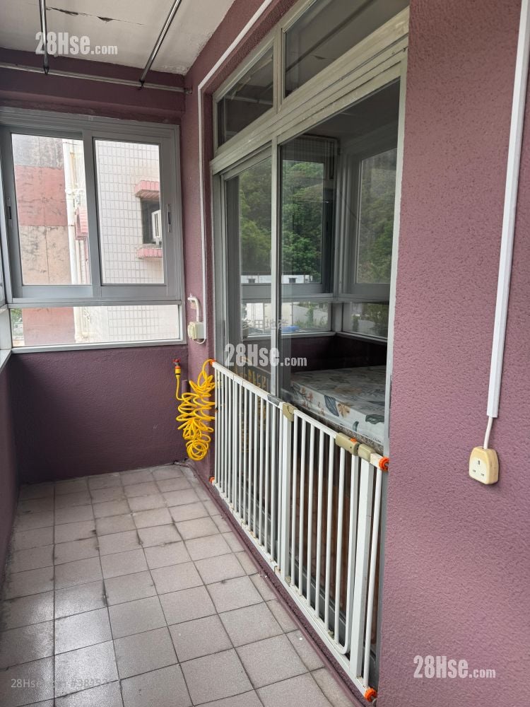 Village Rental 3 Bedrooms , 1 Bathroom 700 ft²