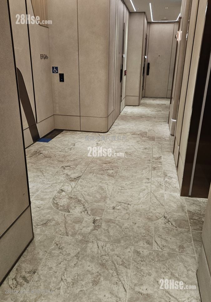 連方 租盤 1 浴室 231 平方呎