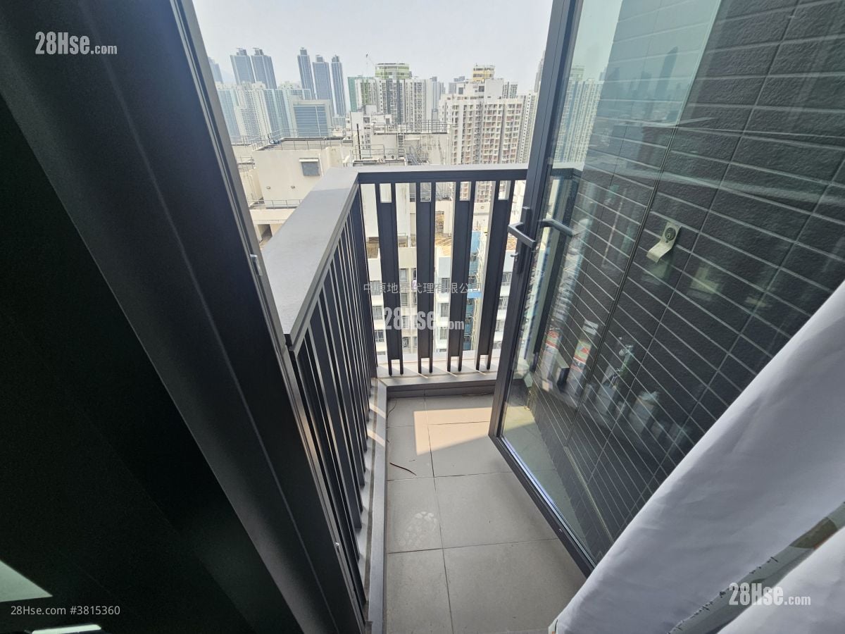 The Vertex Rental 1 Bedroom , 1 Bathroom 327 ft²