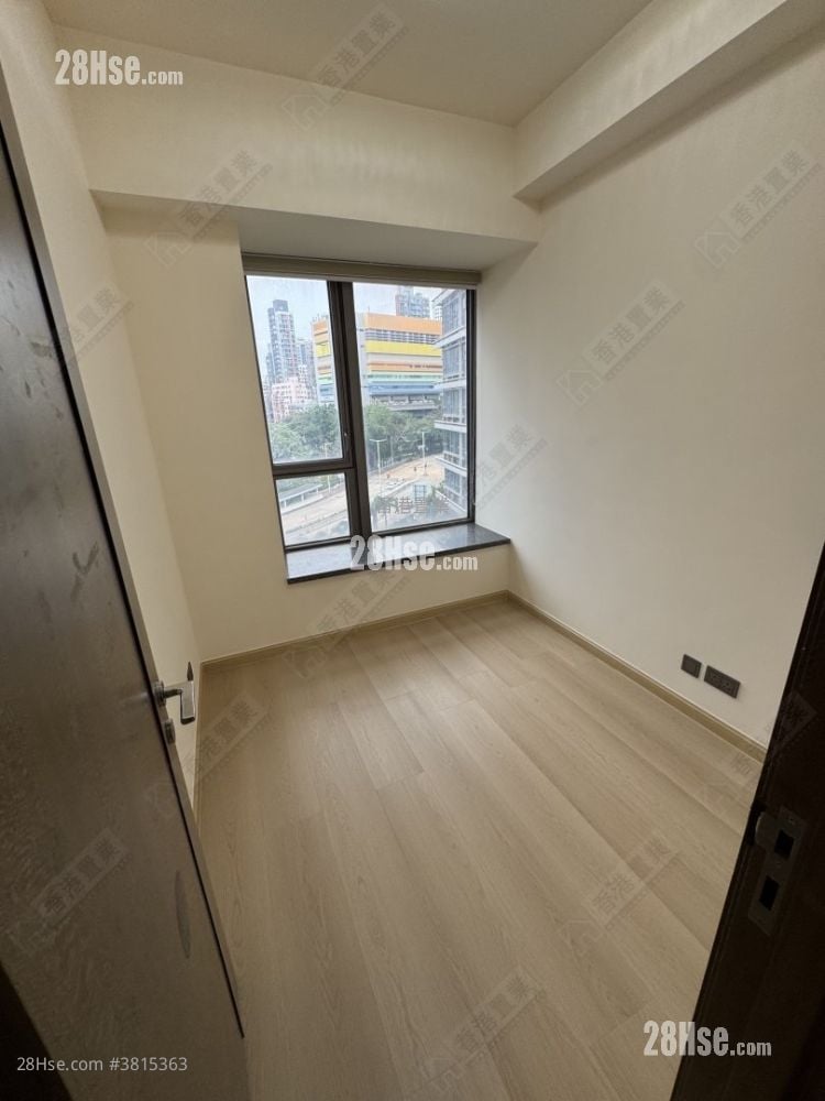 The Austin Rental 3 Bedrooms , 2 Bathrooms 890 ft²