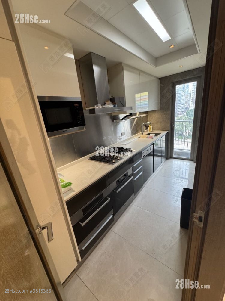 The Austin Rental 3 Bedrooms , 2 Bathrooms 890 ft²