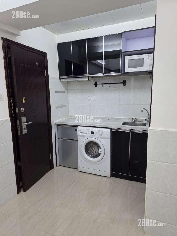 Wing Lee Building Sell 3 Bedrooms , 3 Bathrooms 643 ft²