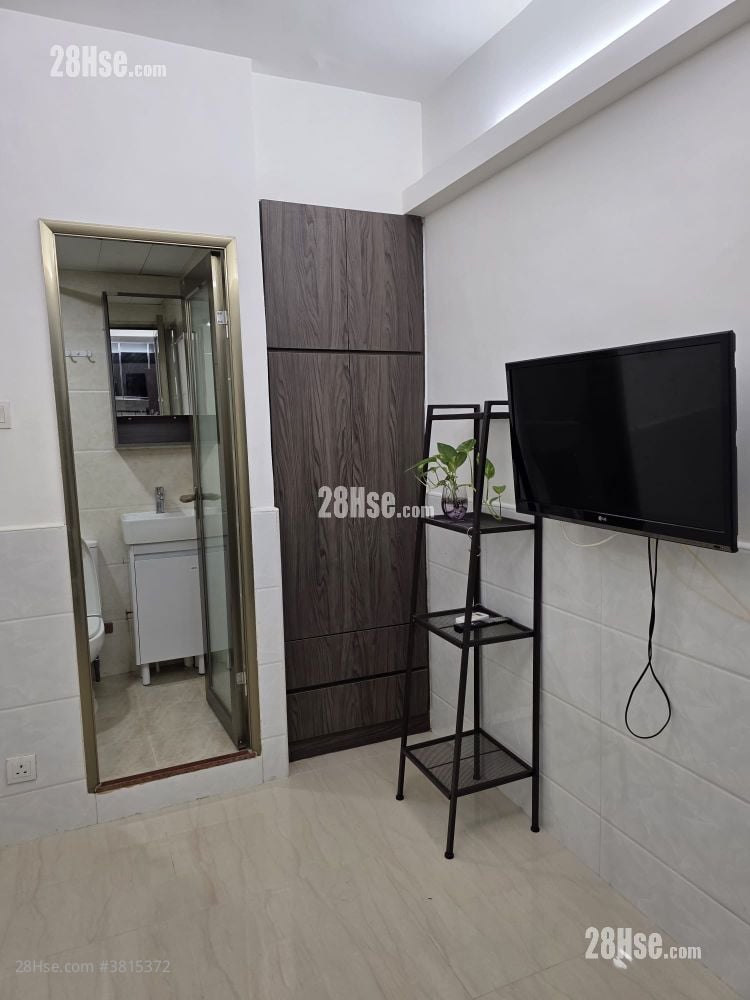 Wing Lee Building Sell 3 Bedrooms , 3 Bathrooms 643 ft²