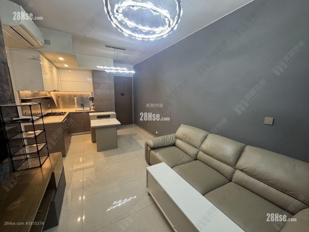 Aurora Sell 4 Bedrooms , 2 Bathrooms 644 ft²