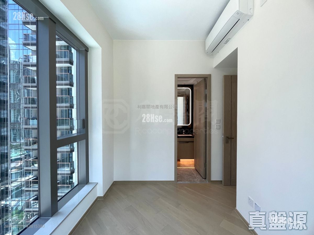 Villa Garda Ii Rental 3 Bedrooms , 2 Bathrooms 719 ft²