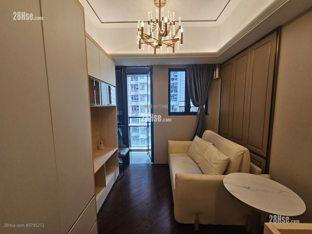 睿峰 租盘 开放式间隔 , 1 浴室 244 平方尺