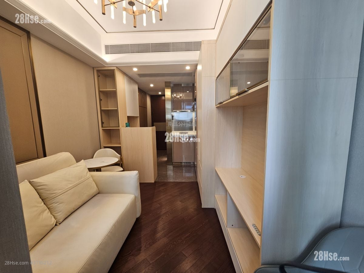 睿峰 租盘 开放式间隔 , 1 浴室 244 平方尺