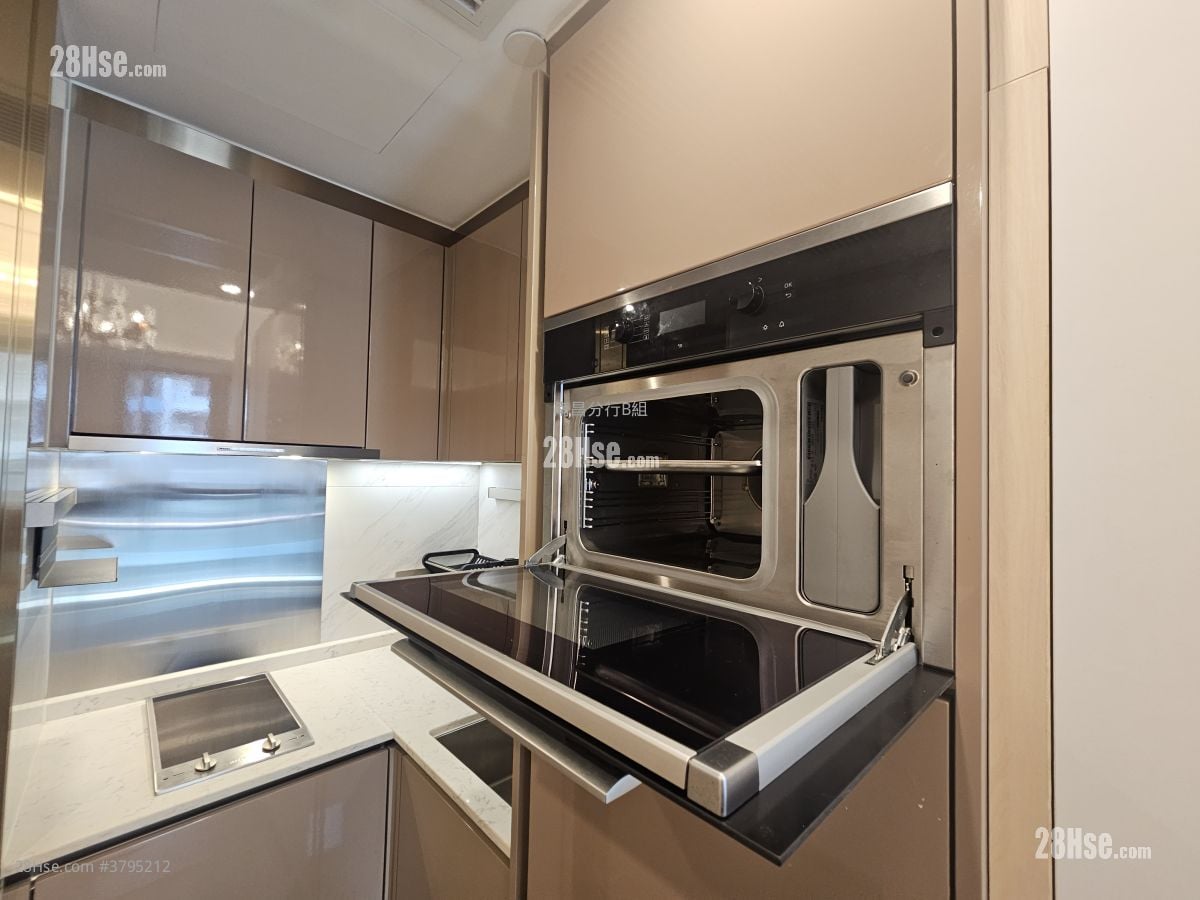 睿峰 租盘 开放式间隔 , 1 浴室 244 平方尺