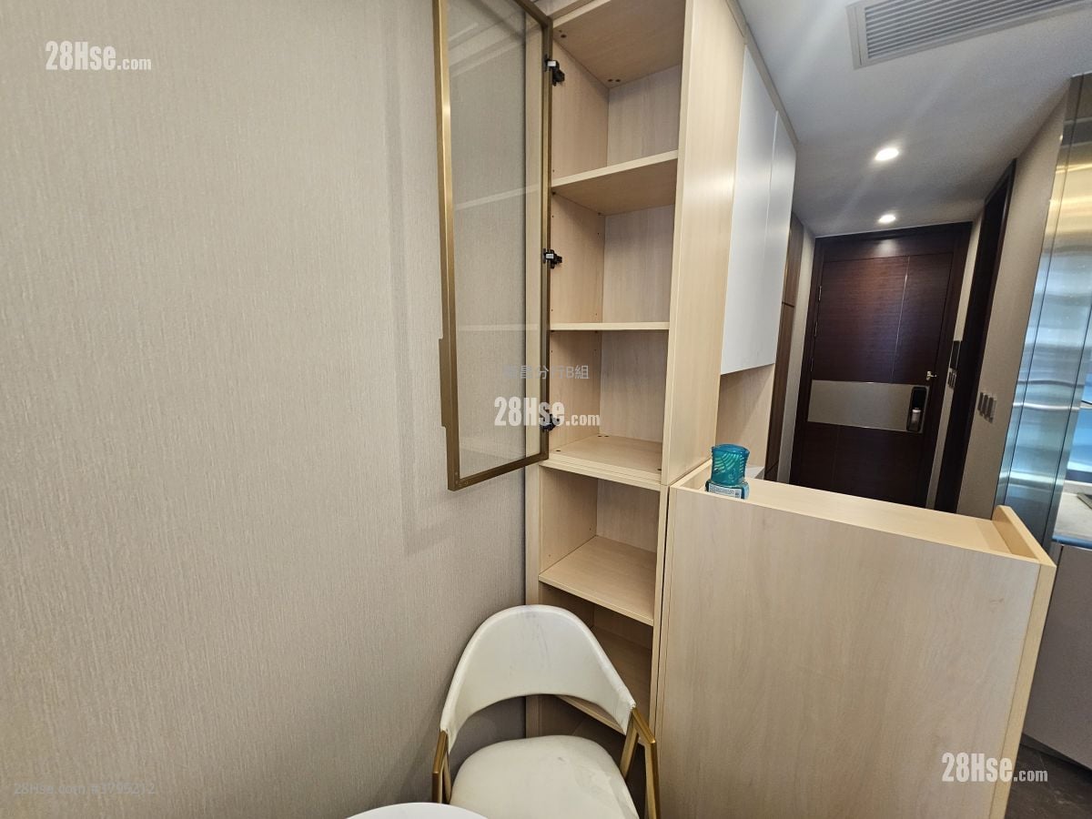 睿峰 租盘 开放式间隔 , 1 浴室 244 平方尺