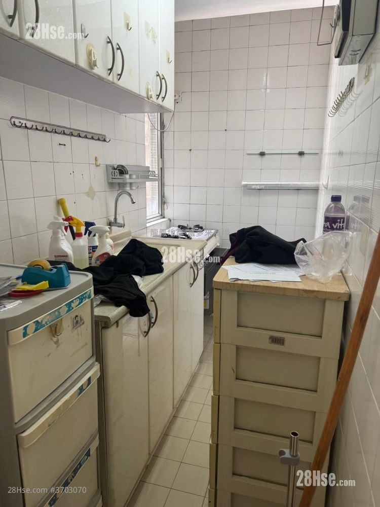 颂贤花园 租盘 2 房 , 1 浴室 376 平方尺