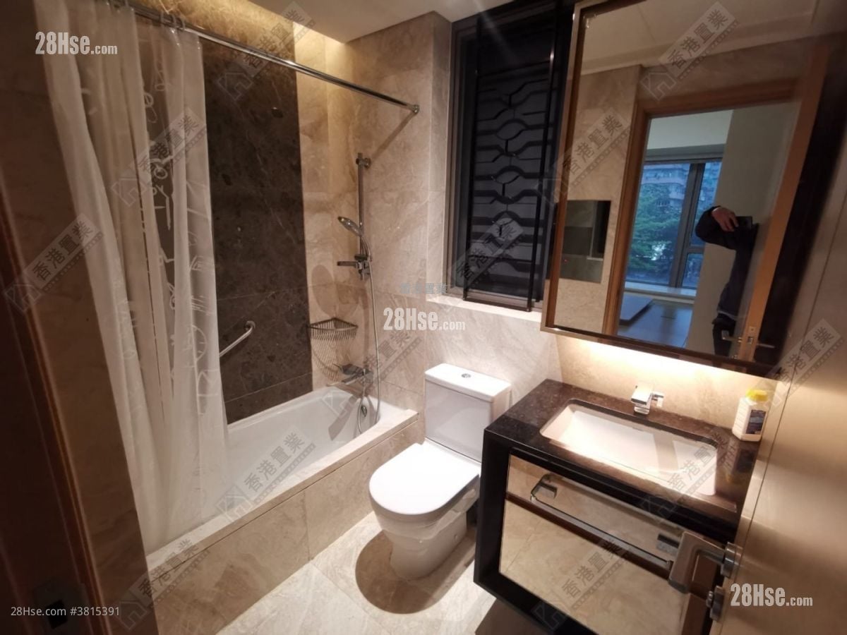 Grand Austin Rental 3 Bedrooms , 2 Bathrooms 928 ft²