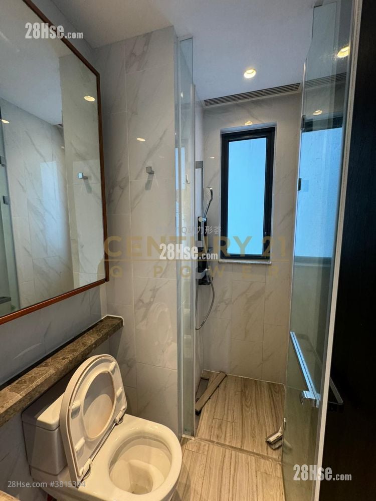 Novum East Sell 1 Bedroom , 1 Bathroom 300 ft²