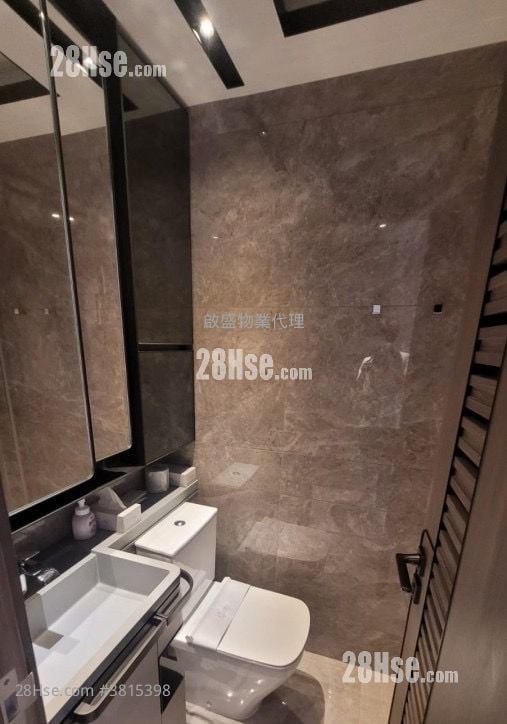 天璽天 租盤 1 浴室 240 平方呎