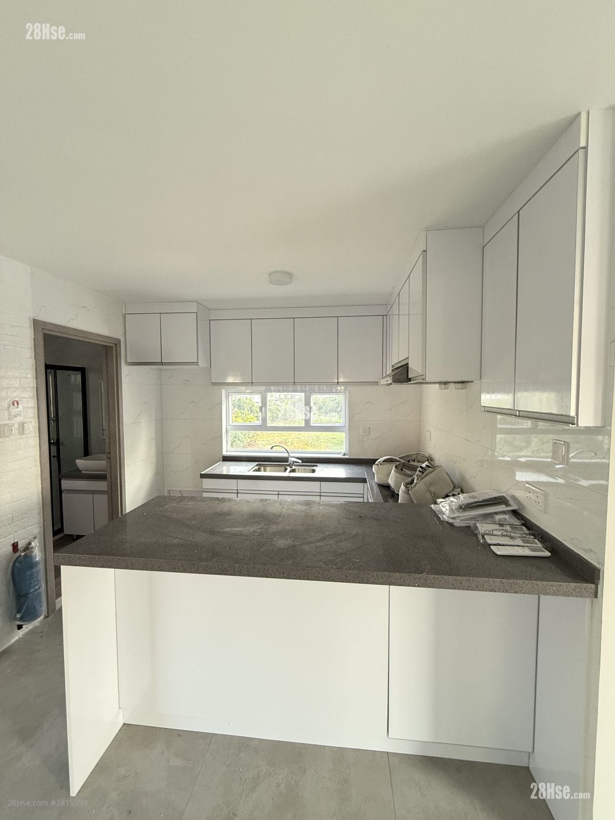 龙鼓滩 售盘 630 平方尺