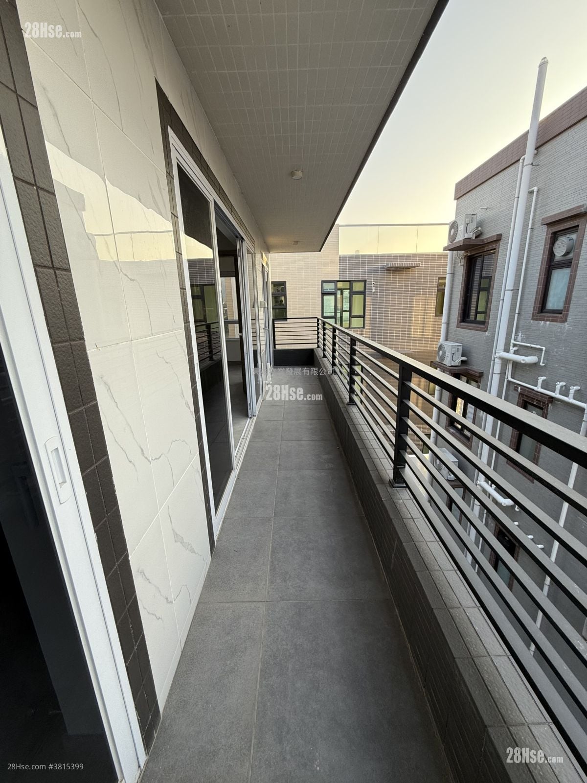 龙鼓滩 售盘 630 平方尺