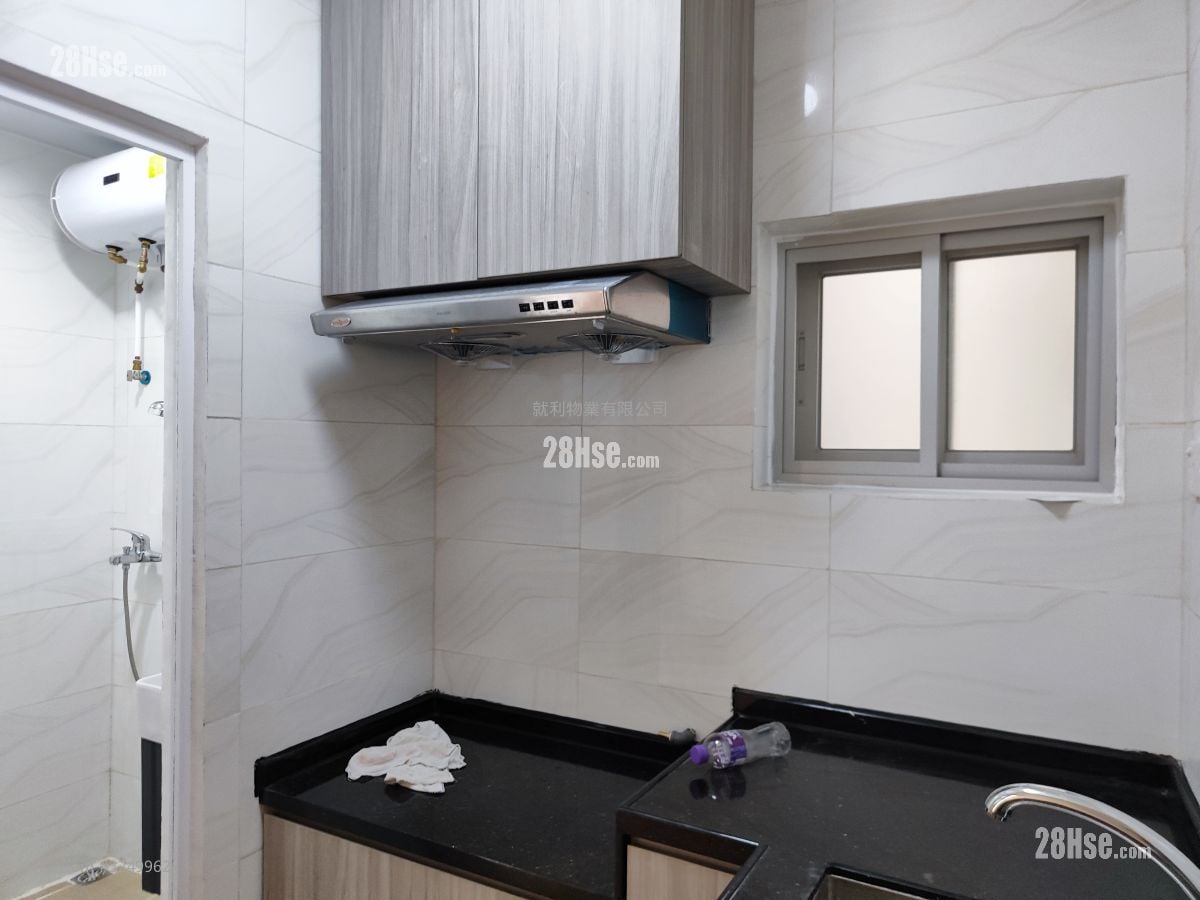 村屋 租盘 2 房 , 1 浴室 360 平方尺