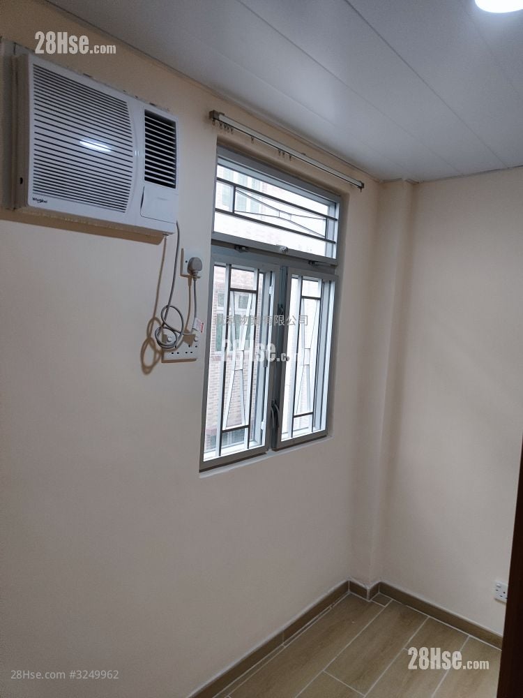 村屋 租盘 2 房 , 1 浴室 360 平方尺