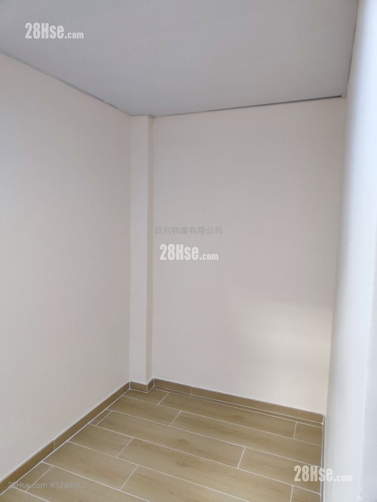 村屋 租盘 2 房 , 1 浴室 360 平方尺