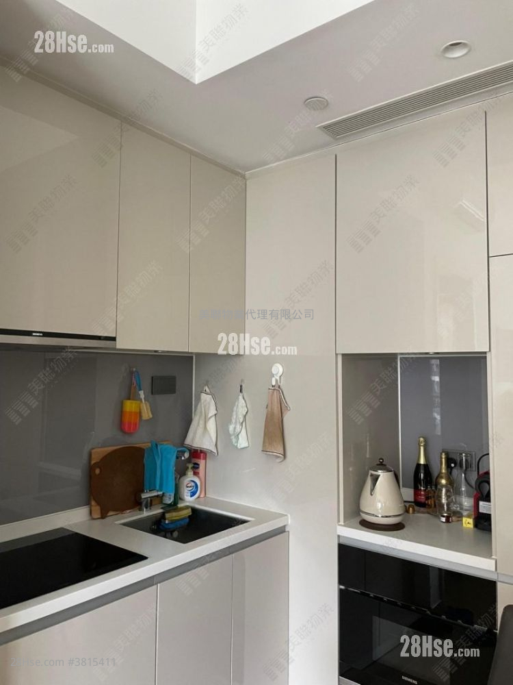 Monterey 售盘 1 房 , 1 浴室 364 平方尺