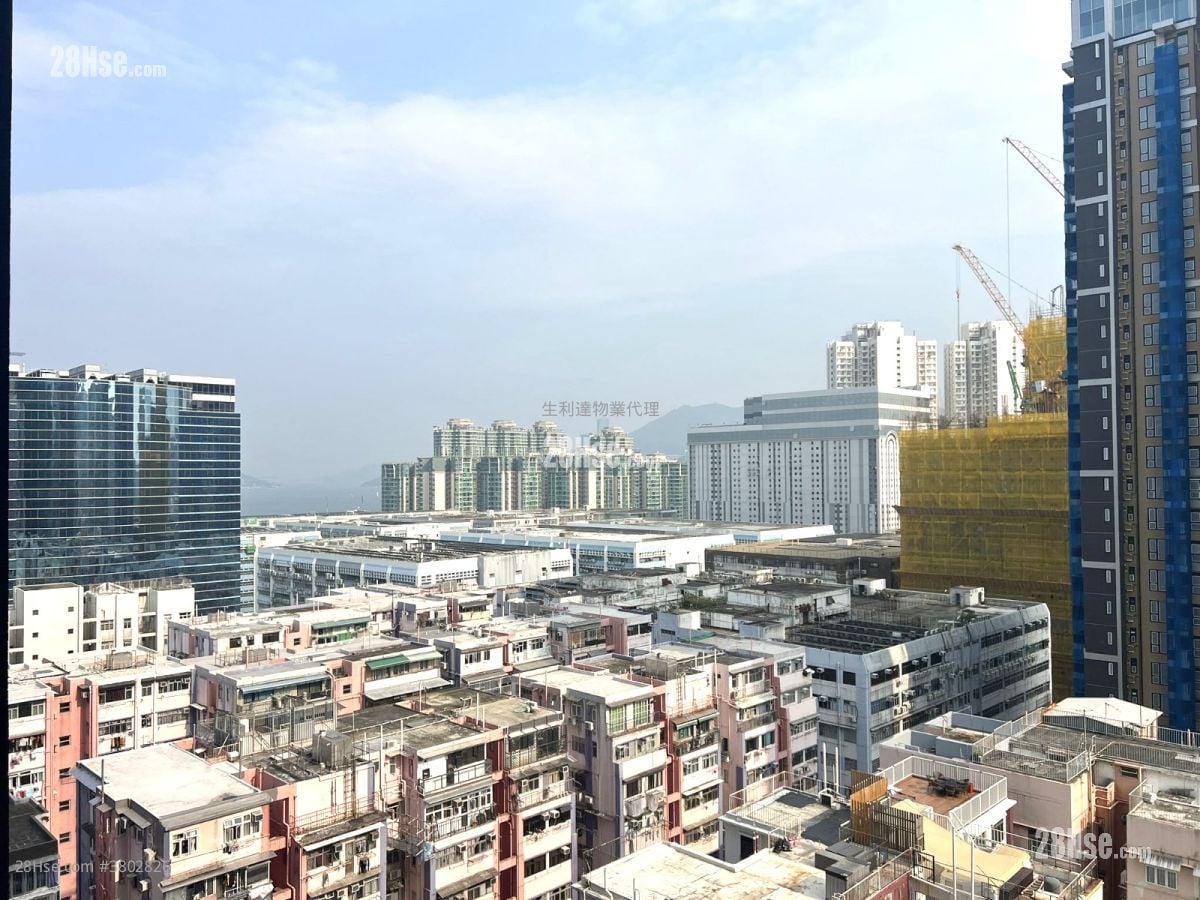 The Vantage Rental Studio , 1 Bathroom 189 ft²