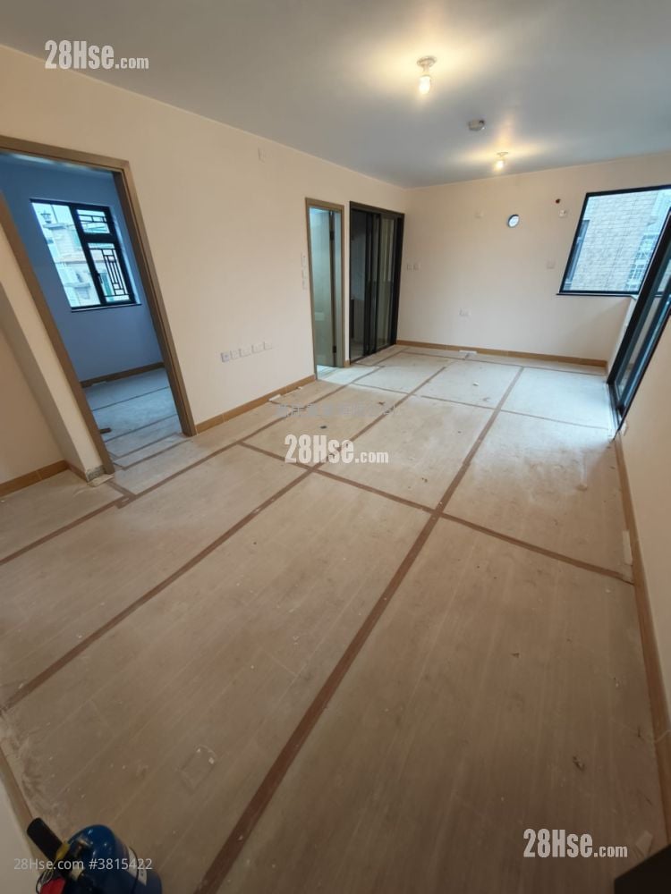 村屋 租盘 3 房 , 2 浴室 700 平方尺