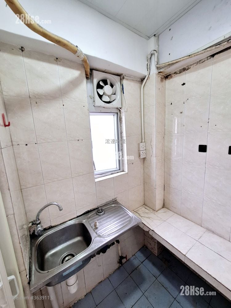 福荣大楼 租盘 1 浴室 210 平方尺