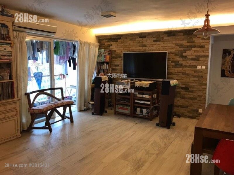 紅磡灣中心 售盤 4 房 956 平方呎