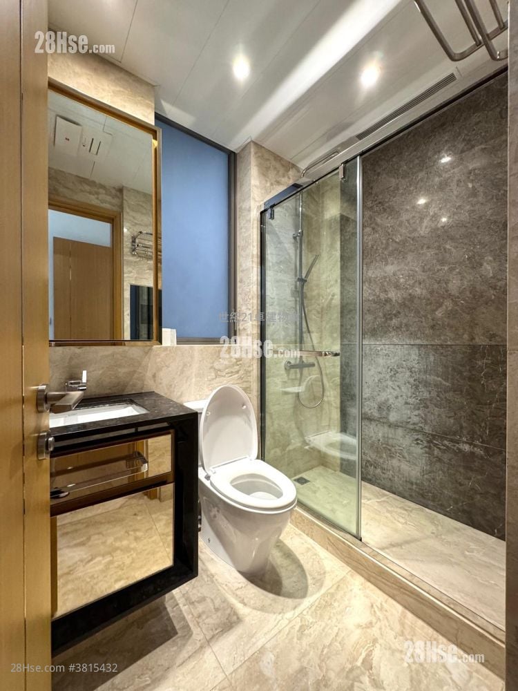 Grand Austin 售盘 3 房 , 2 浴室 933 平方尺