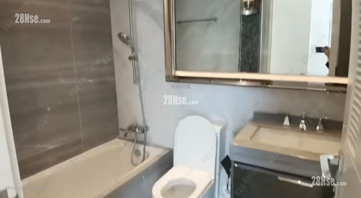 Monterey 租盤 3 房 , 2 浴室 789 平方呎