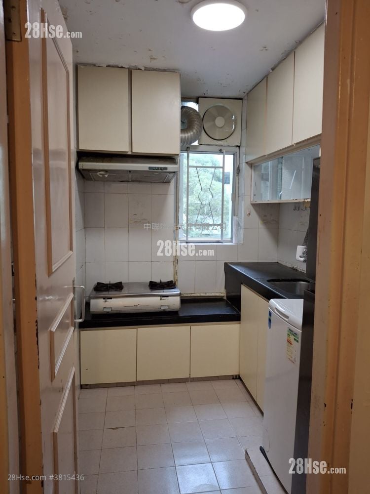 富寶花園 售盤 3 房 , 1 浴室 592 平方呎