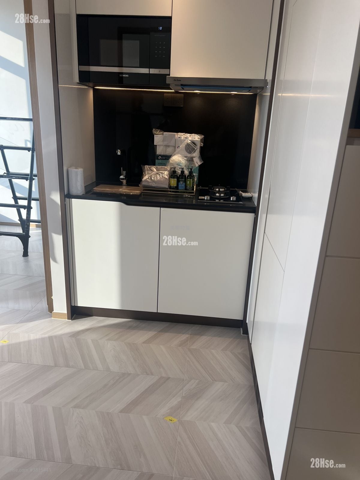 南首 租盘 1 房 , 1 浴室 263 平方尺