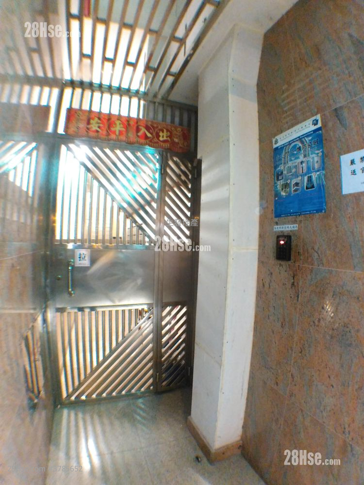 On Fook Building Rental 3 Bedrooms , 1 Bathroom 438 ft²