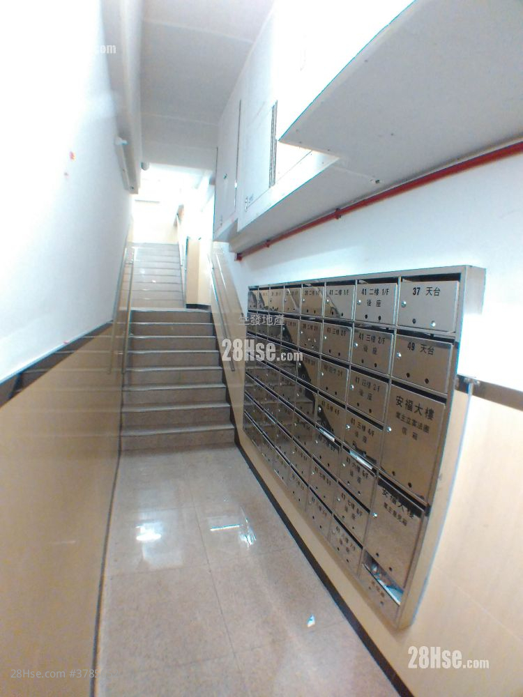 On Fook Building Rental 3 Bedrooms , 1 Bathroom 438 ft²