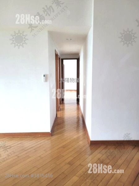 Royal Peninsula Rental 3 Bedrooms 1,043 ft²