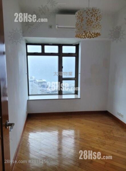 Royal Peninsula Rental 3 Bedrooms 1,043 ft²