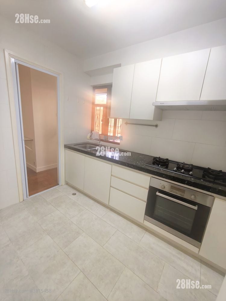 寿菊路10号 租盘 3 房 , 3 浴室 1,197 平方尺