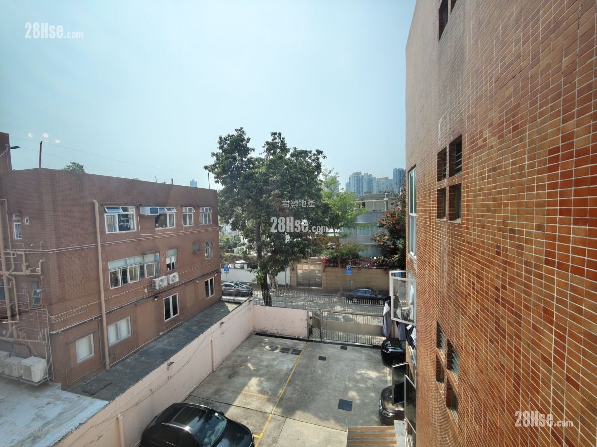 嘉麗苑 租盤 3 房 , 2 浴室 905 平方呎