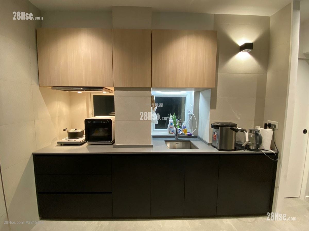 Causeway Centre Sell 2 Bedrooms , 1 Bathroom 357 ft²