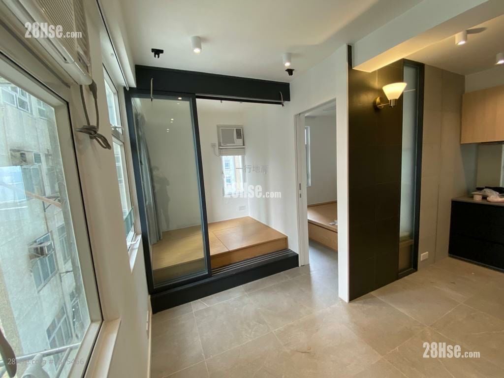 Causeway Centre Sell 2 Bedrooms , 1 Bathroom 357 ft²