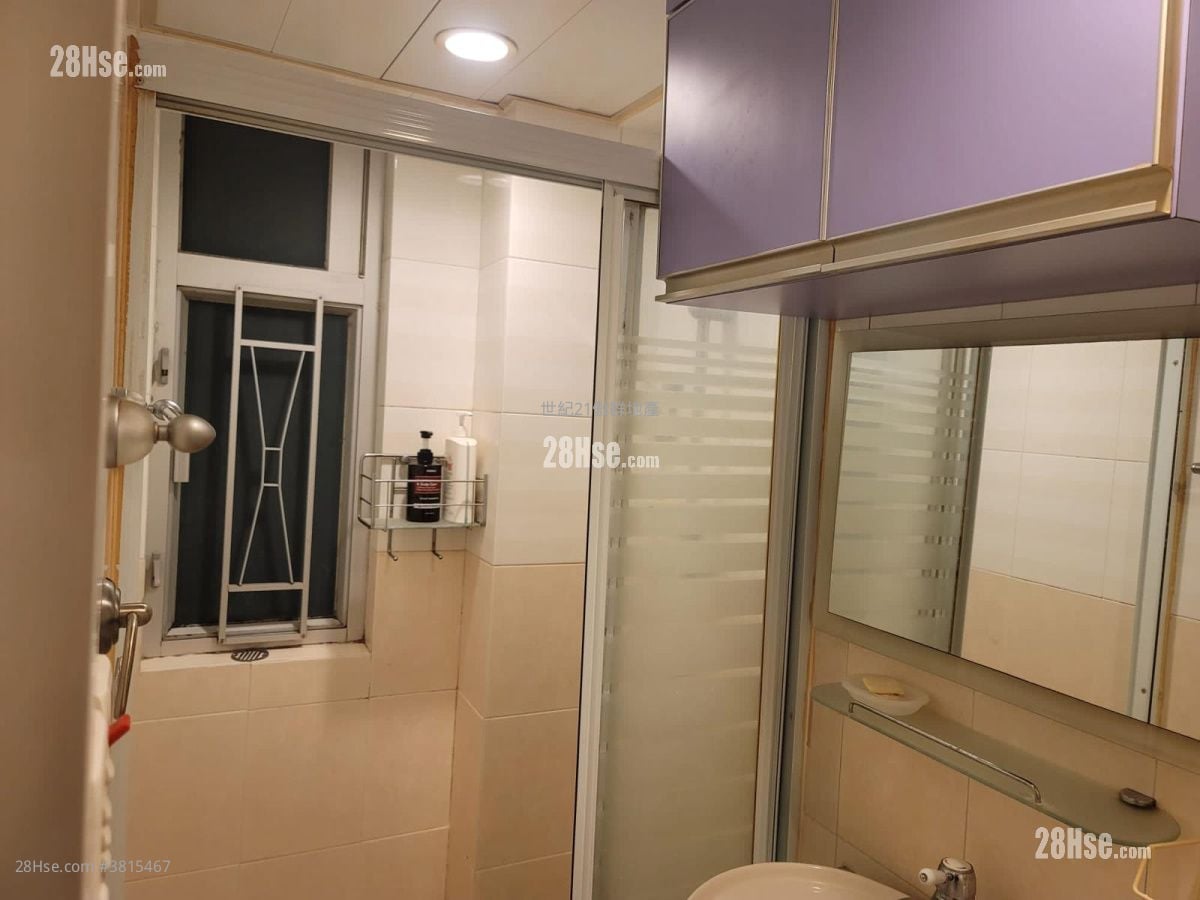 Ho Fuk Court Sell 1 Bedroom , 1 Bathroom 254 ft²